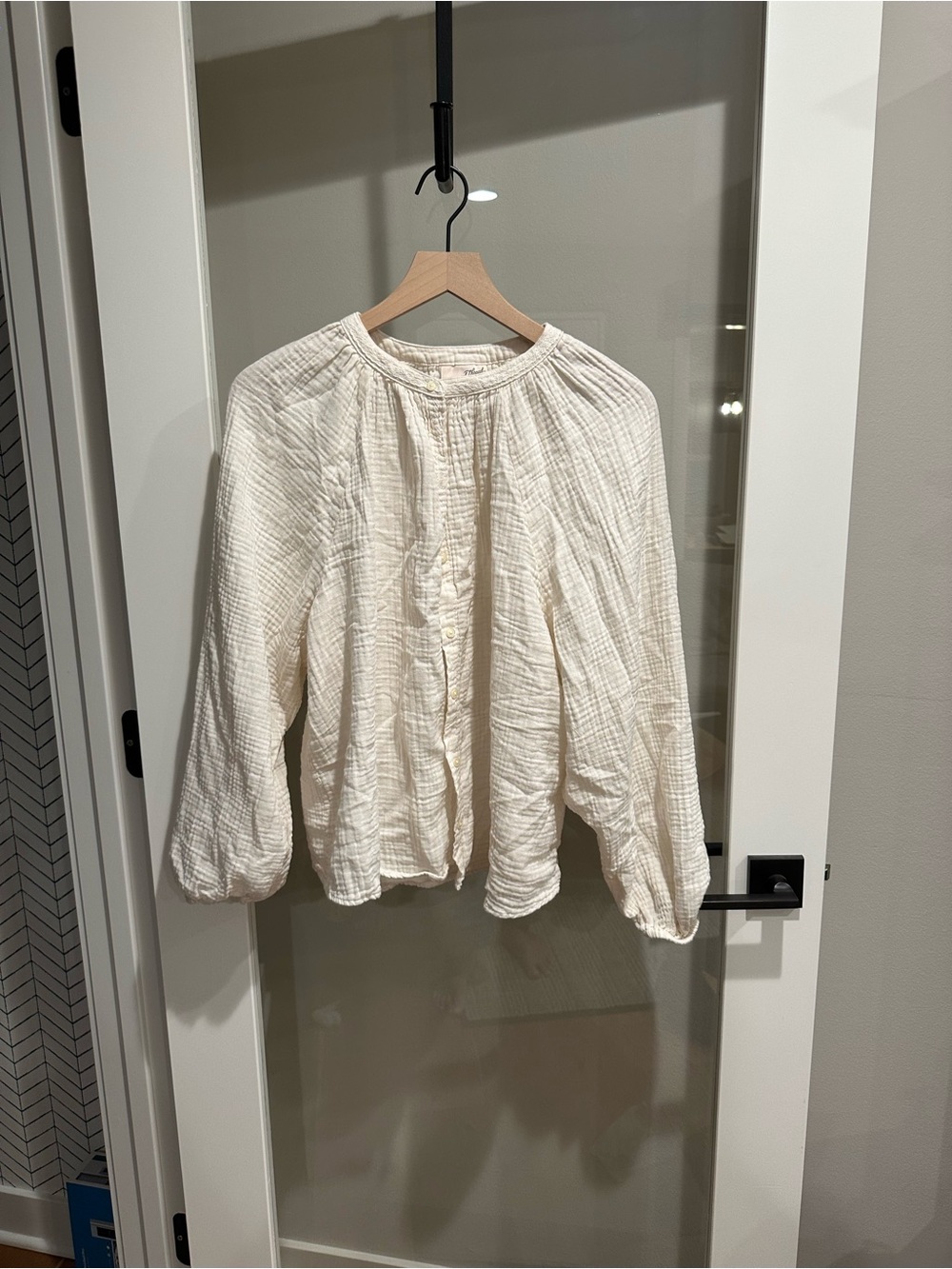 Universal Thread Cream Lightweight Textured Button-Front Blouse